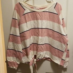 Cropped tie front top